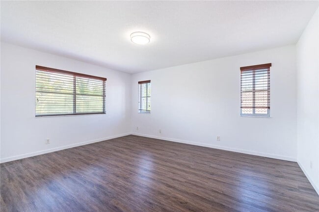 Building Photo - 1609 Sweetgum Terrace