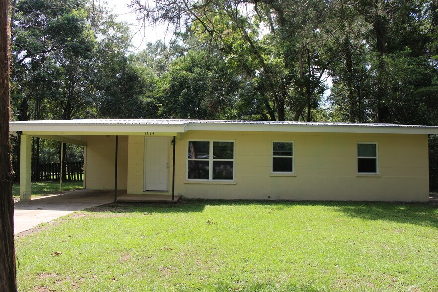 Primary Photo - 1694 Sharkey St