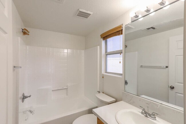 Building Photo - Beautiful 3 Bed Home With 3 Full Baths And Bed and Full Bath On 1st Floor