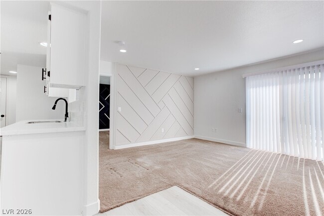 Building Photo - 5792 Ambassador Ave