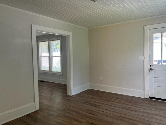 Building Photo - 2203 E Garner Rd