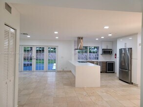 Building Photo - 2040 NE 197th Terrace