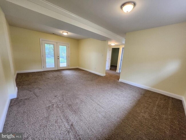 Building Photo - 2622 Boxwood Dr