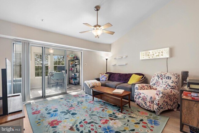 Building Photo - 3313 Wyndham Cir
