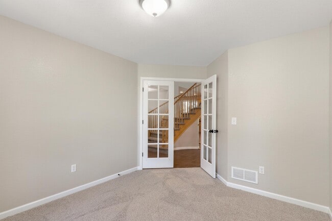 Building Photo - 8700 Triple Crown Dr