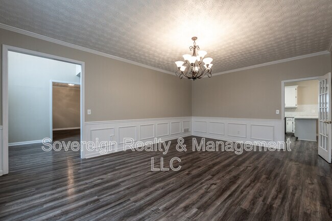 Building Photo - 3213 Southridge