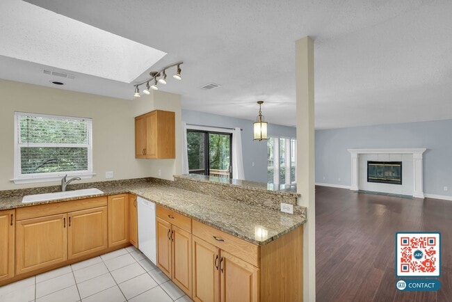 Building Photo - Updated Home in The Gatherings: A Hilton H...