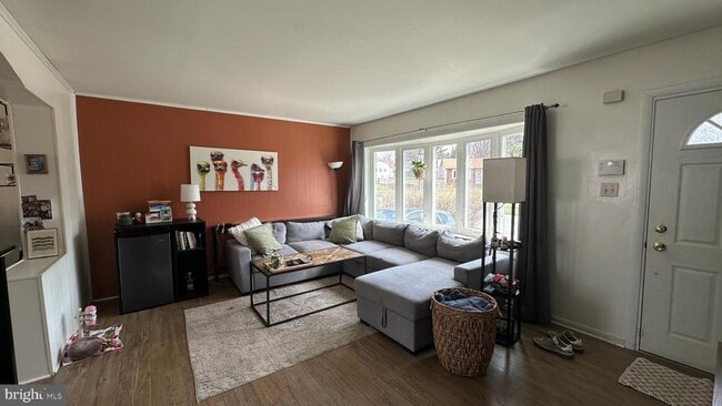 Building Photo - 228 Embleton Rd