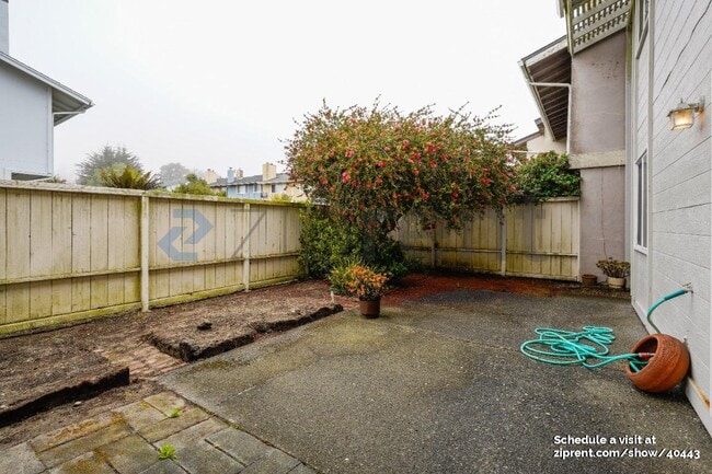 Building Photo - 3717 Erris Ct