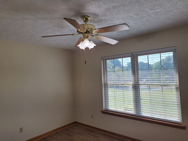 Building Photo - 415 Abner Cruze Rd