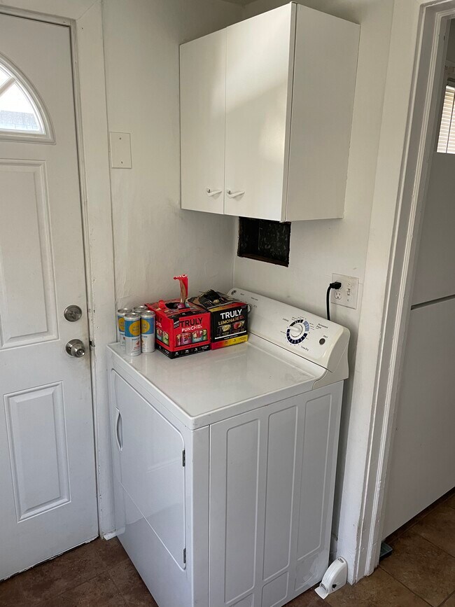 Building Photo - 48 Central Ave