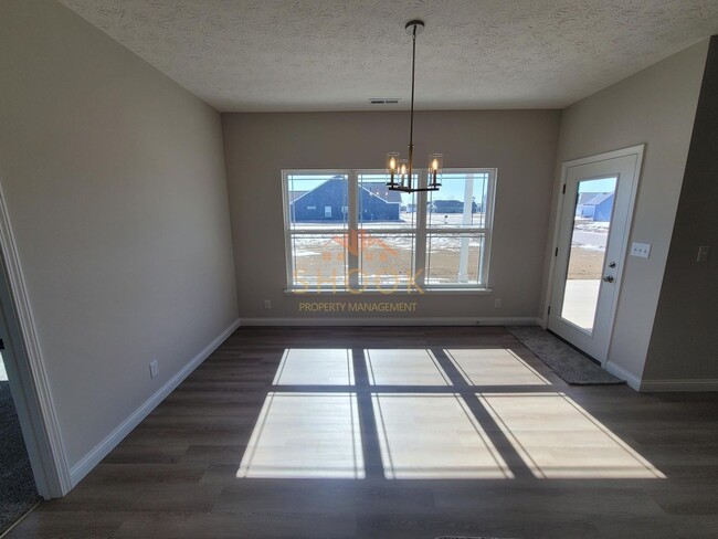 Building Photo - IMMACULATE NEW CONSTRUCTION - 3 BR (POSSIB...