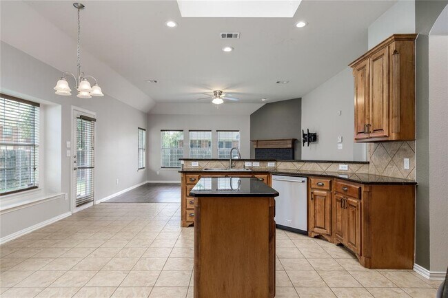 Building Photo - 13446 Cottage Grove Dr