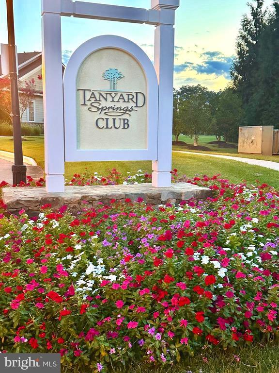 Building Photo - 7216 Mockingbird Cir