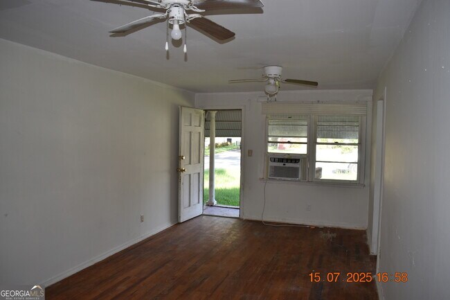 Building Photo - 803 Grosso Ave