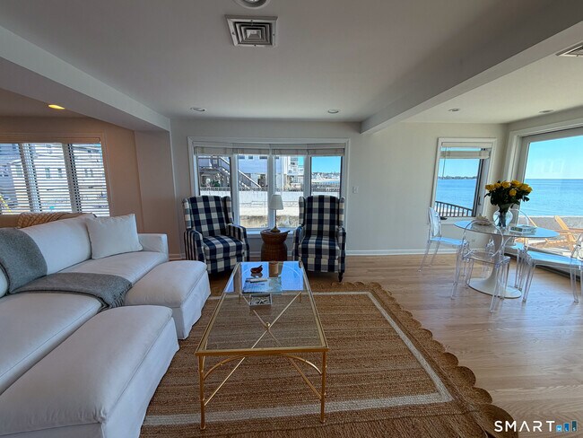 Building Photo - 18 Field Ct