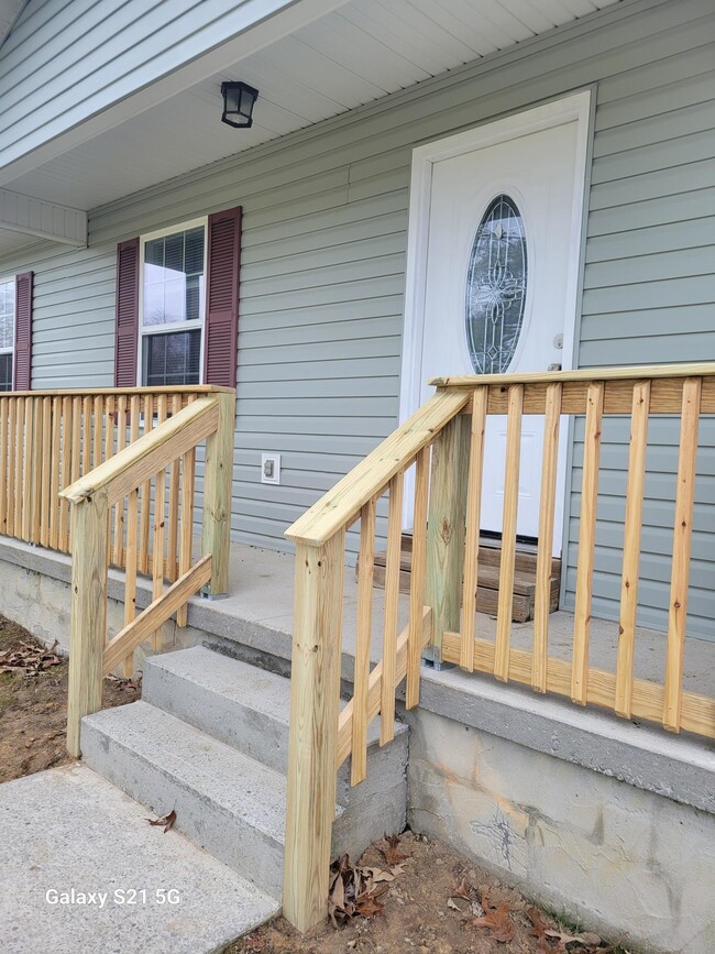 Building Photo - 251 Myrtle Ave