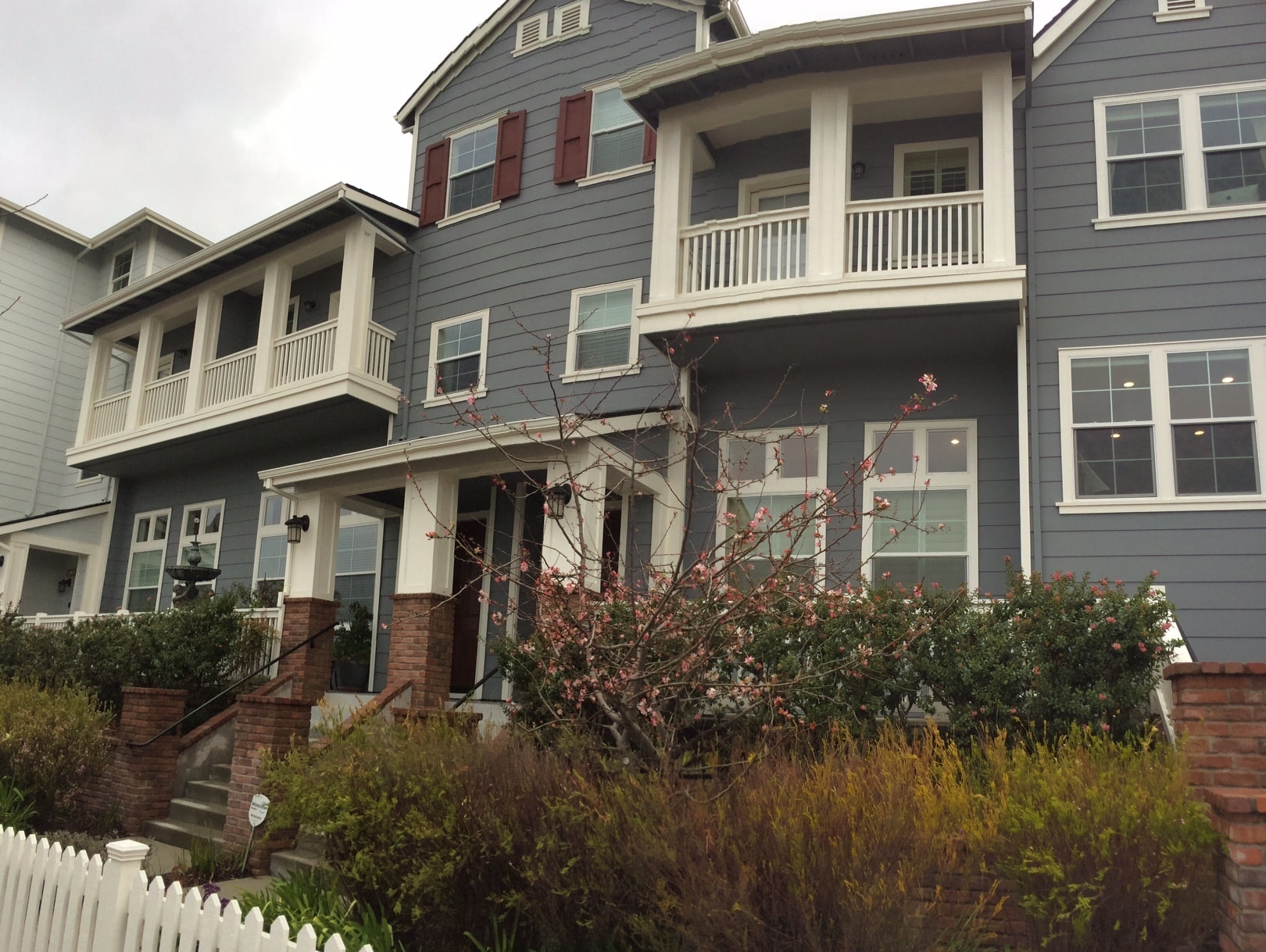 Building Photo - 2110 Northshore Dr