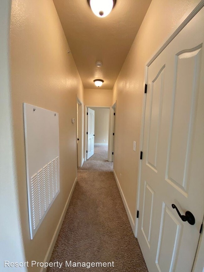 Building Photo - 2 br, 2 bath House - 6850 N Spurwing Loop 200