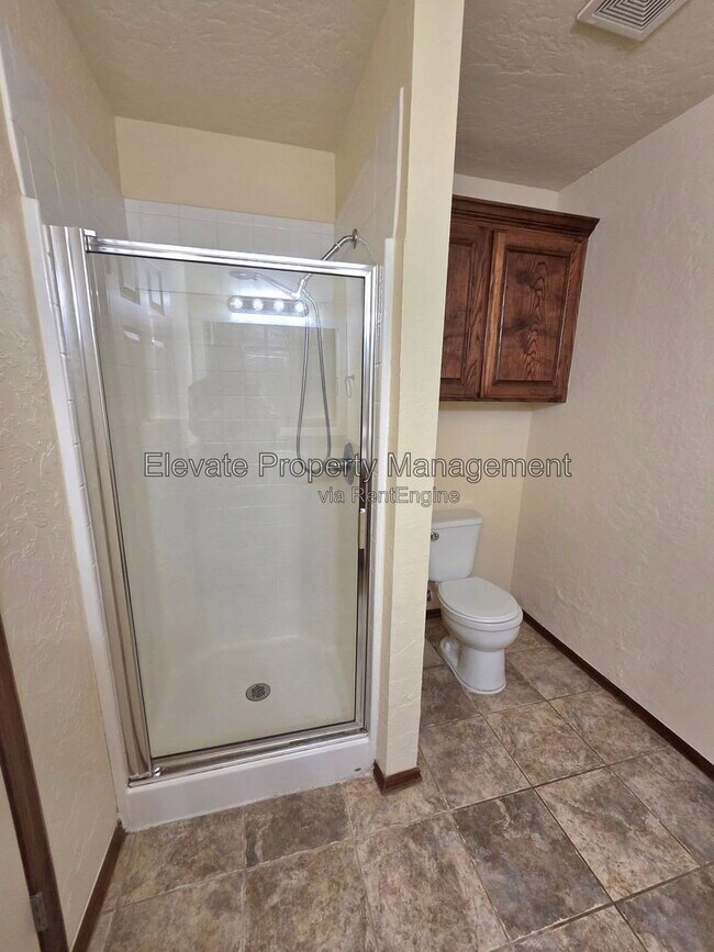 Building Photo - 804 SW 151st St