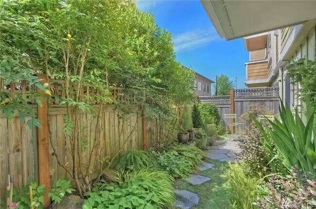 Building Photo - 2637 NW 56th St