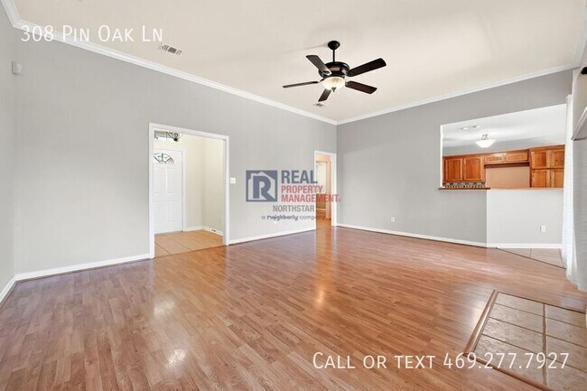 Building Photo - 308 Pin Oak Ln