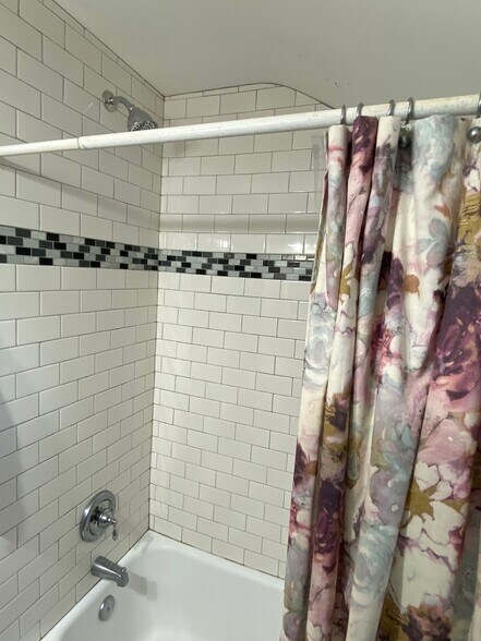 Building Photo - 1412-1414 Virginia Ave