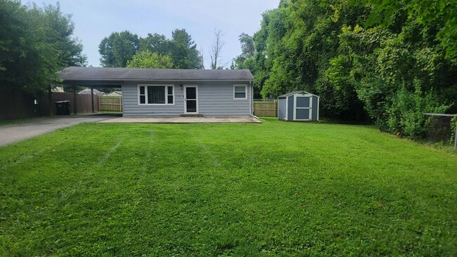 Building Photo - 10210 Browns Ct