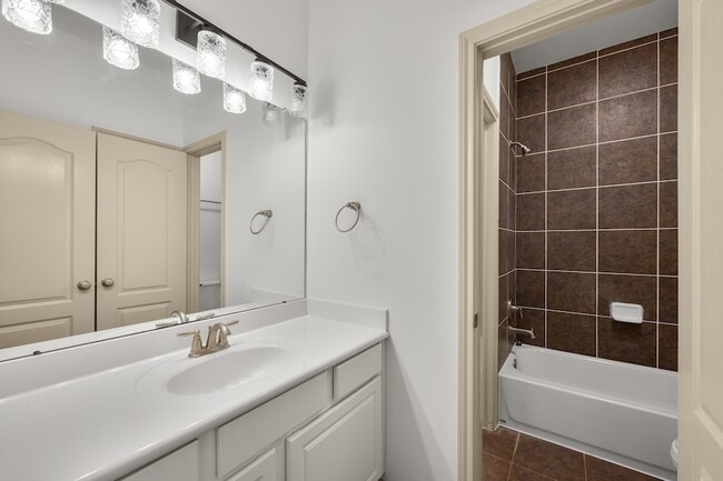 Building Photo - 4603 Red Hawk Ct