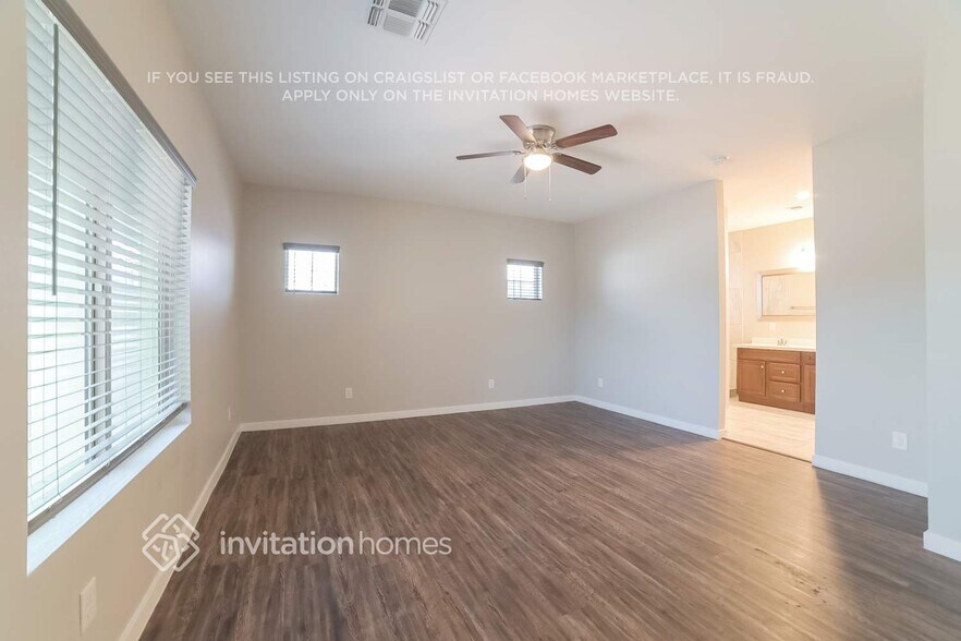 Building Photo - 10208 N 89th Ave