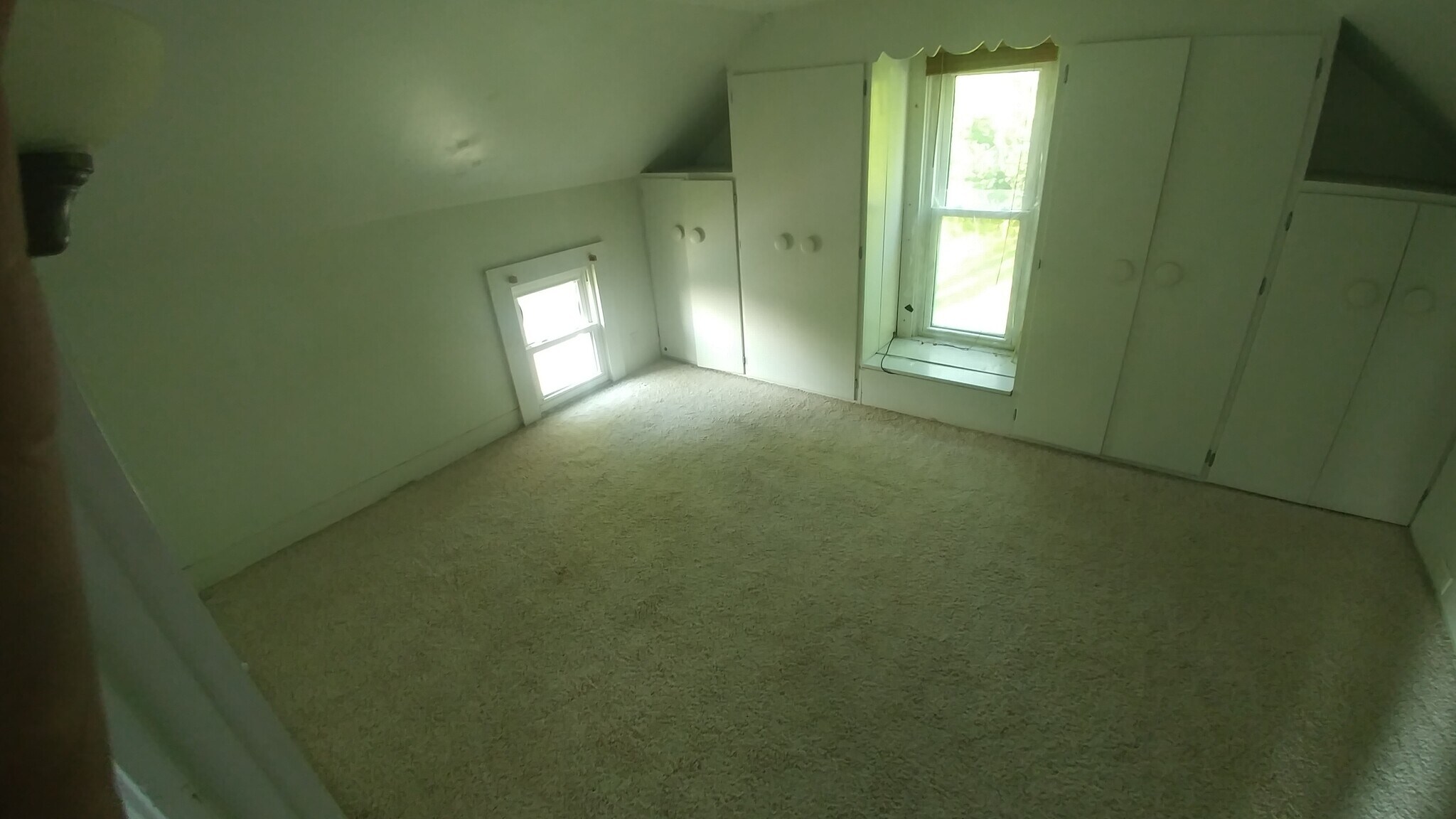 1/2 story bedroom upstairs - 2004 Clay St