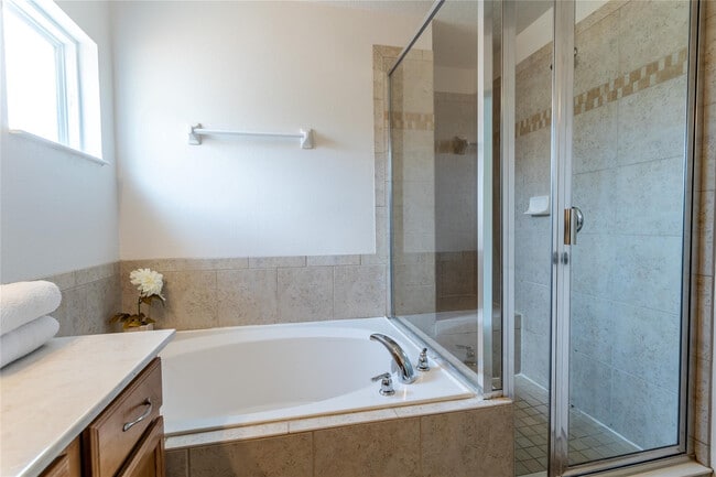 Building Photo - 446 Orange Cosmos Blvd