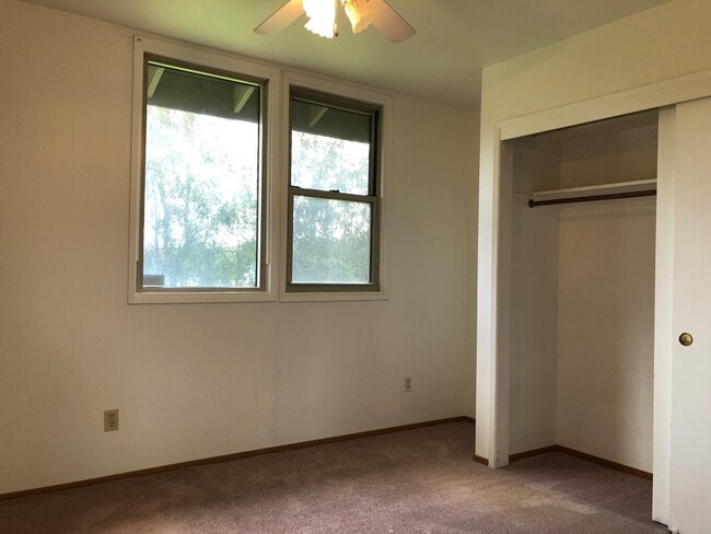 Building Photo - 1980 Sultana Dr