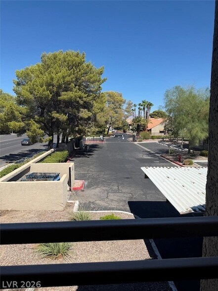 Building Photo - 5074 S Rainbow Blvd