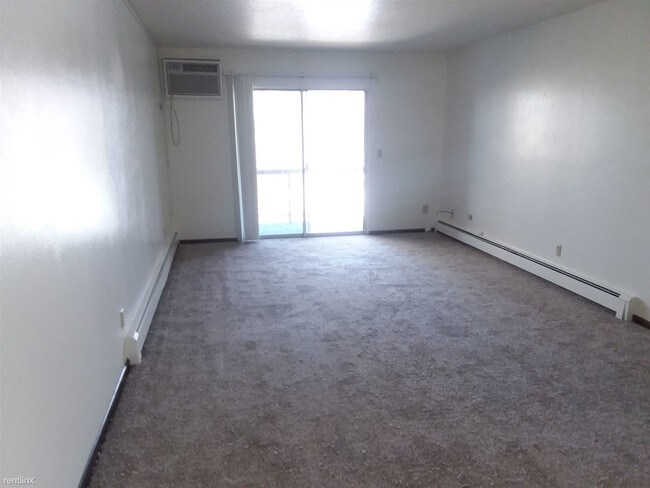 Building Photo - 1401 5th Ave SE