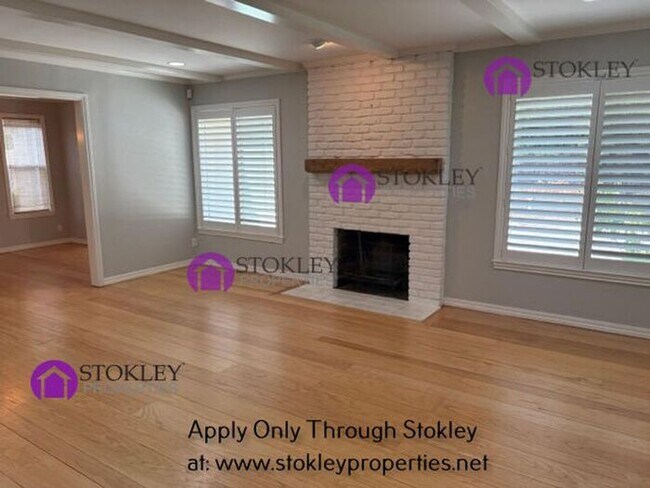 Building Photo - 231 Ivy Dr