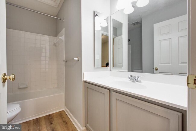 Building Photo - 2542 Piney Pass Way