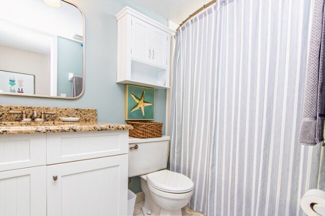 Building Photo - 5203 S Atlantic Ave