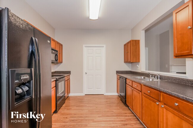 Building Photo - 937 Willow Wind Dr