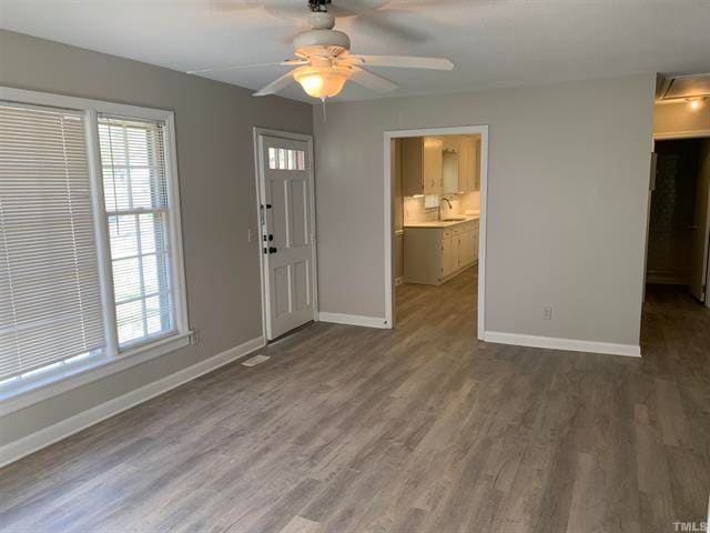 Living Room 2 - 710 N Lee St