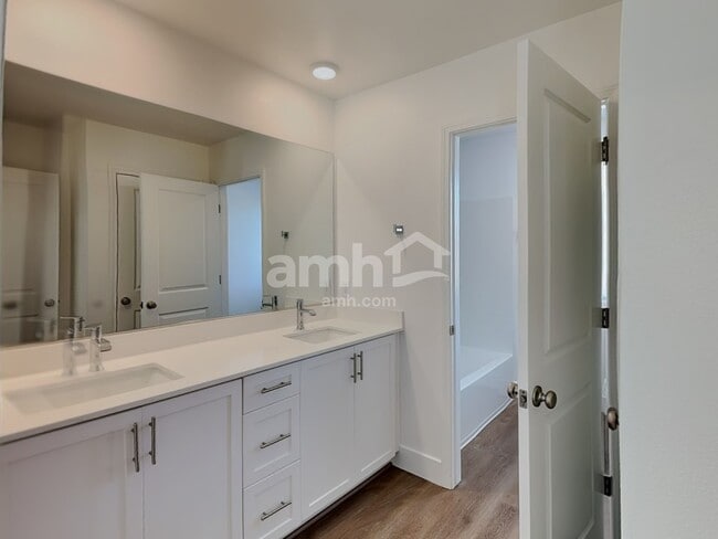 Building Photo - 4254 Halo Hollyhock St