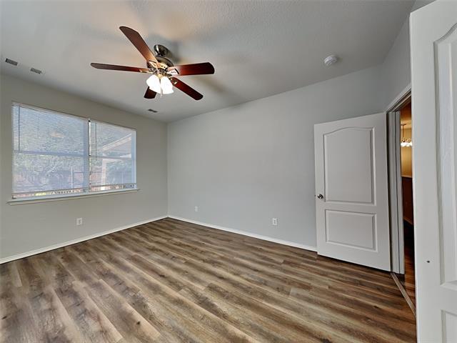 Building Photo - 1707 Country Crest Ln