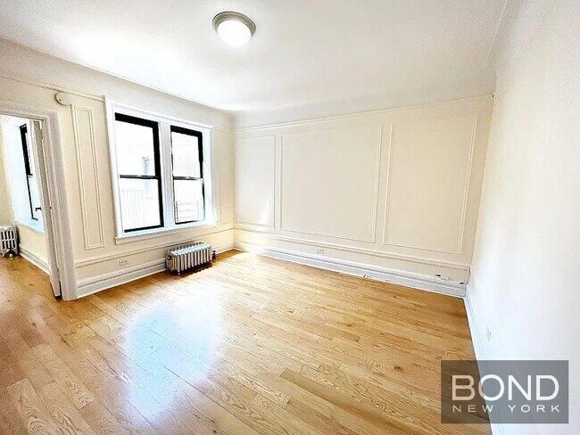 Building Photo - 620 W 171st St