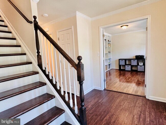 Building Photo - 5 Averil Ct