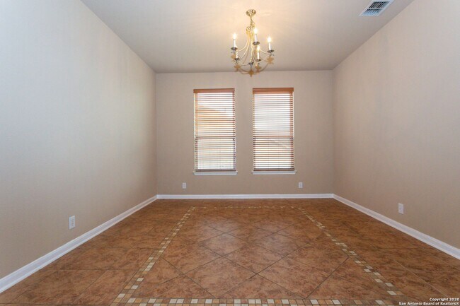 Building Photo - Spacious Stone Oak Beauty