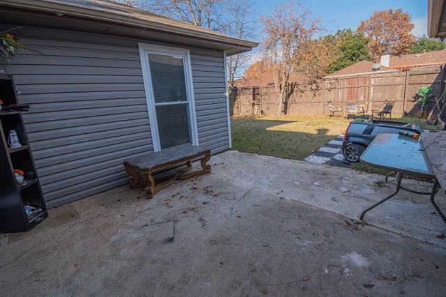 Building Photo - 613 Hanover Dr
