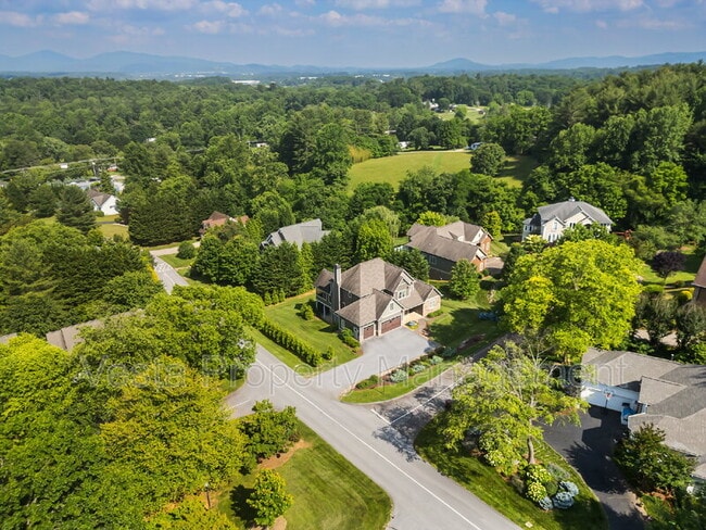 Building Photo - 19 Carrolls Pl Ct