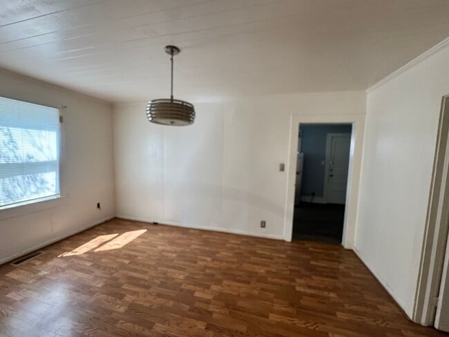 Building Photo - 2/1 in Downtown Kings Mountain, NC