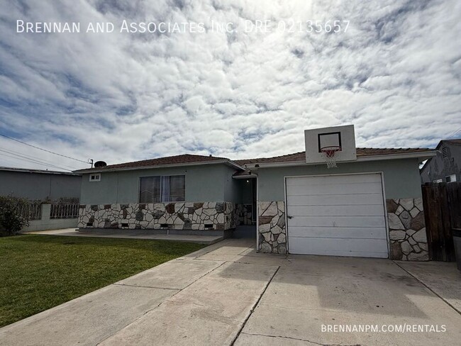 Primary Photo - 228 S Kenton Ave