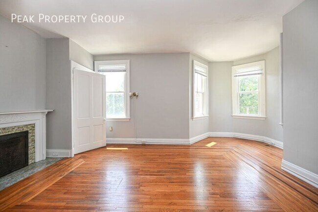 Building Photo - 2431 Ohio Ave